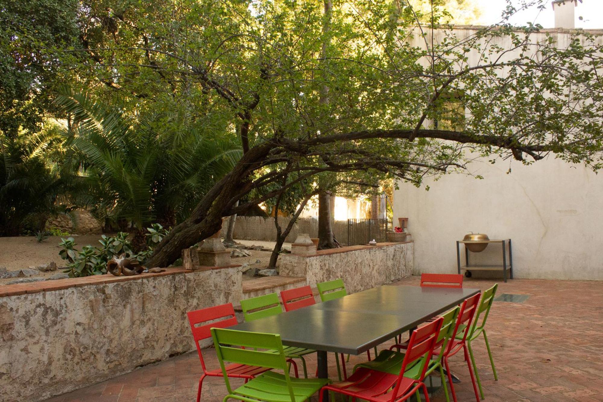 Can Rovira: Neoclassical Mansion Near Barcelona Alella Exterior photo