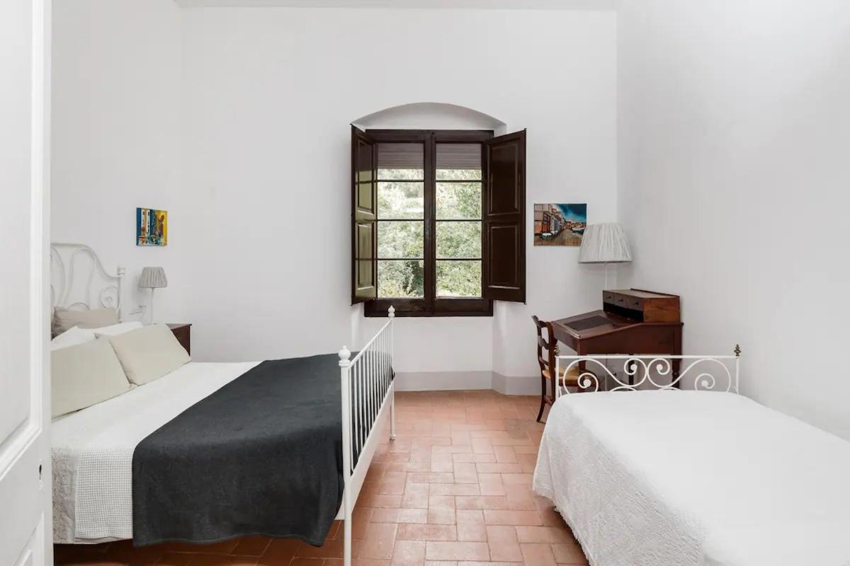 Can Rovira: Neoclassical Mansion Near Barcelona Alella Exterior photo