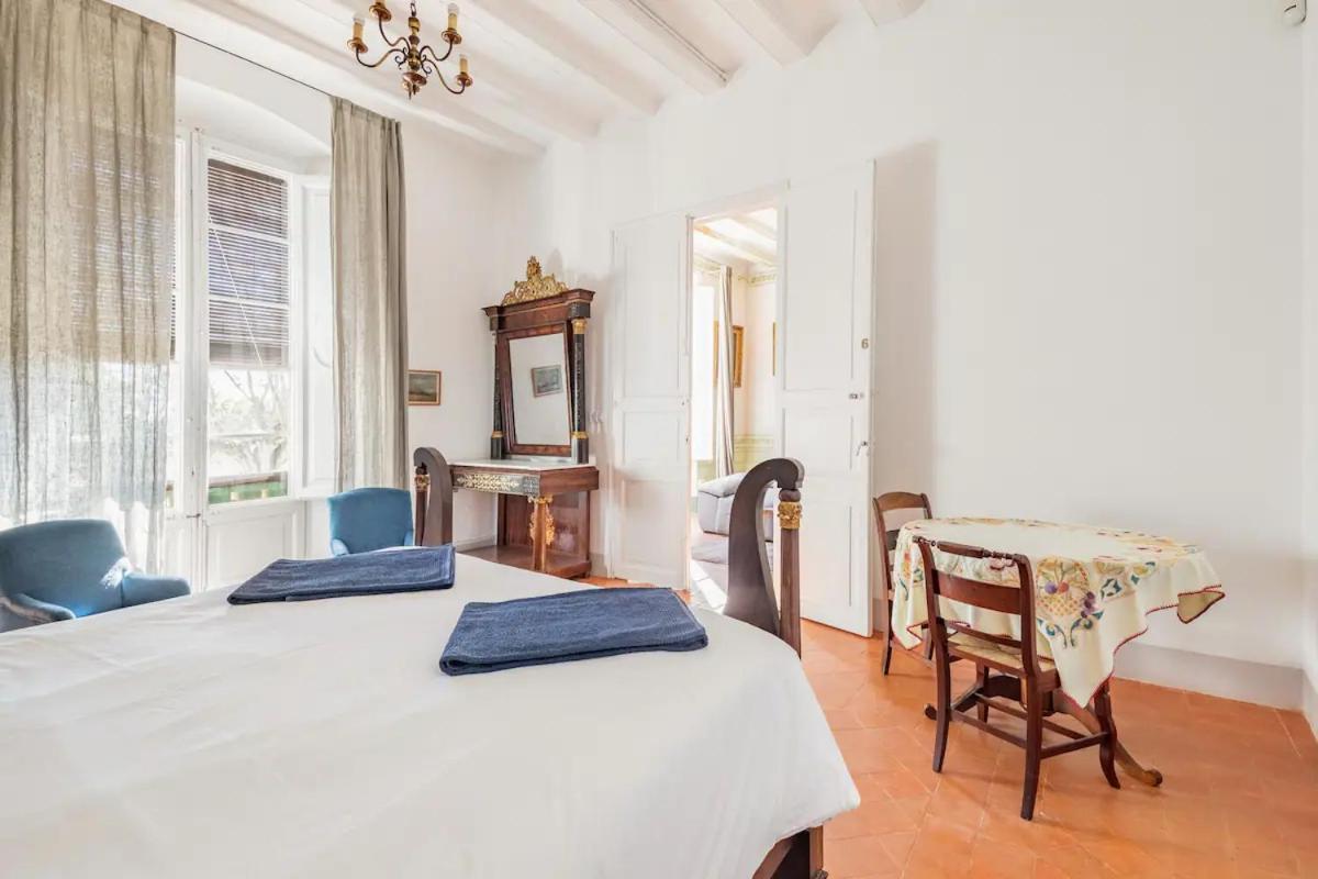 Can Rovira: Neoclassical Mansion Near Barcelona Alella Exterior photo