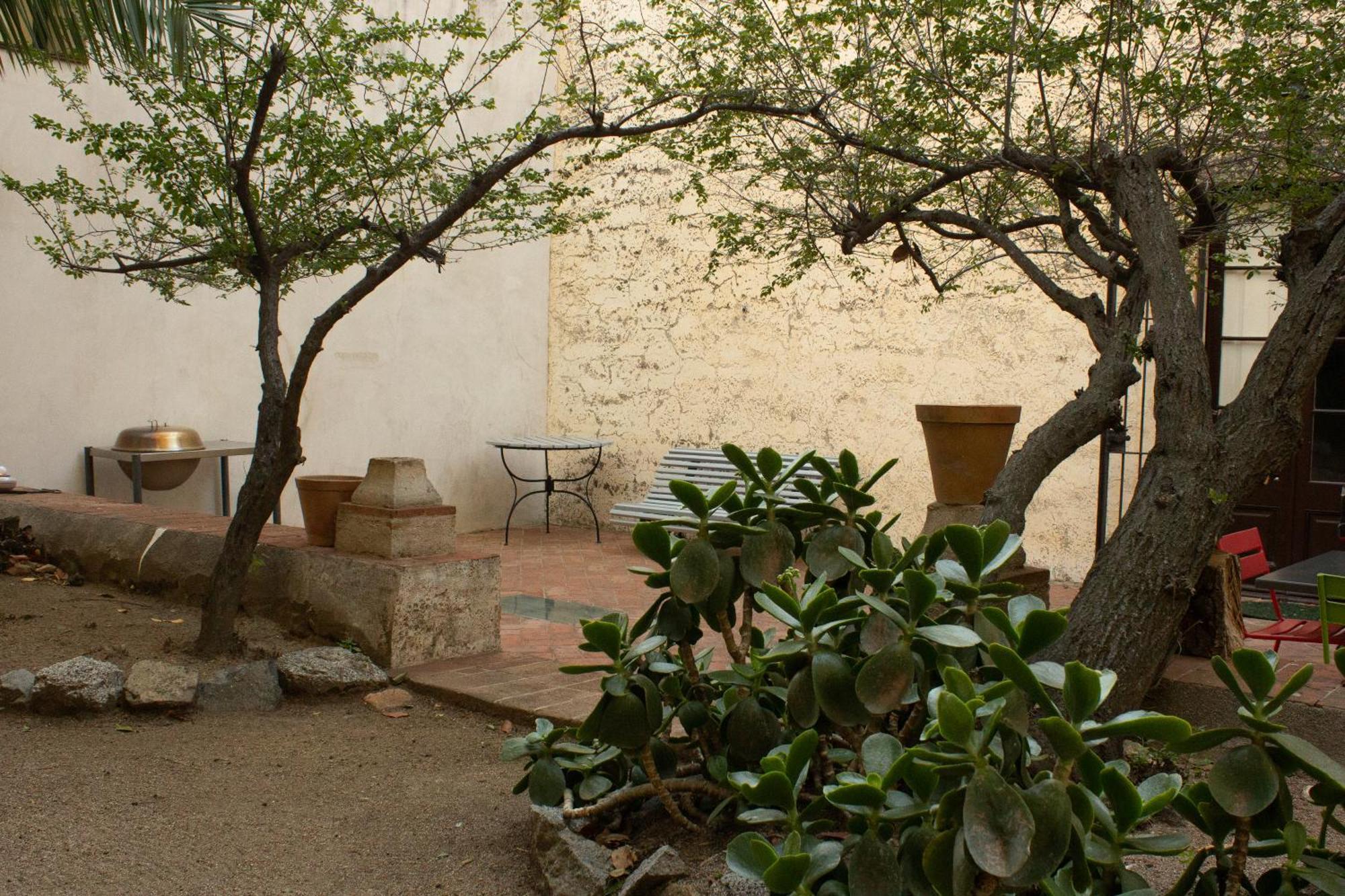 Can Rovira: Neoclassical Mansion Near Barcelona Alella Exterior photo